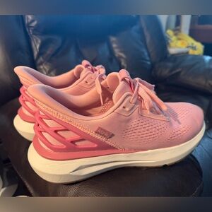 Womens Kizik Athens 2 in Wild Rose size 9